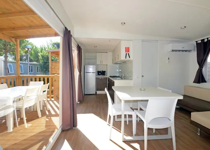 Del Forte-3 By Interhome * مارينا دي بيبونا